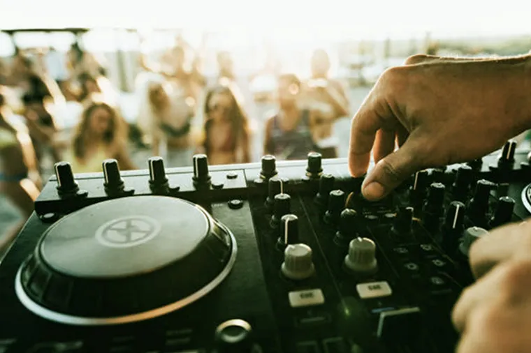 レンタル イメージ DJ